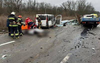 Возле Изюма в масштабном ДТП погибли шесть человек