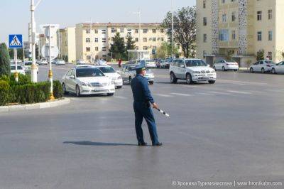 Сердар Бердымухамедов - С.Бердымухамедов отметил увеличение числа машин и приказал контролировать дорожное движение - hronikatm.com - Туркмения