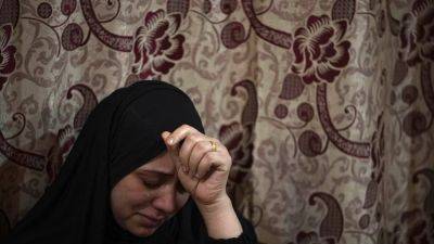 Неведение и тревога: палестинцы в Европе ждут вестей от родственников в Газе