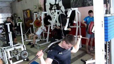 Военкомы ТЦК проводят рейд в спортзалах Львова - видео