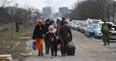 "Неизвестно, куда повезут": россияне объявили об "эвакуации" в Новой Каховке