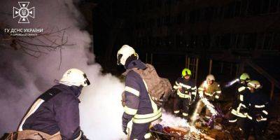 Ночной удар РФ по Харькову: спасатели показали последствия атаки — фото
