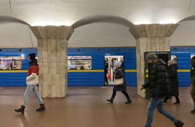 В Киеве движение поездов на «синей» ветке метро ограничат на полгода