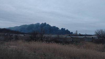В Донецке прогремел взрыв, горит склад ГСМ - видео