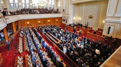 Парламент Болгарии преодолел президентское вето на предоставление Украине партии БТРов