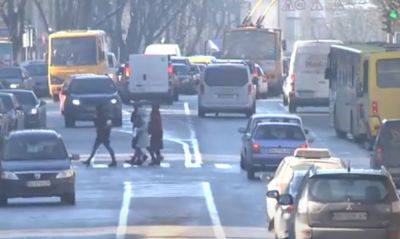 Водители в восторге: теперь без проблем можно завозить машины в Украину, как изменили правила