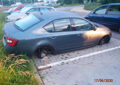 Полиция Праги предотвратила кражу автомобильных колес: видео