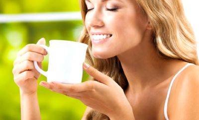 Чай и ничего лишнего: какие напитки способны помочь похудеть в животе