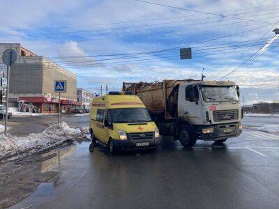 В Твери водитель грузовика сбил пешехода