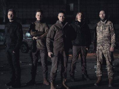 Группа "Антитіла" выпустила клип на песню "Фортеця Бахмут", который снимали на настоящих позициях во время выполнения боевых задач. Видео