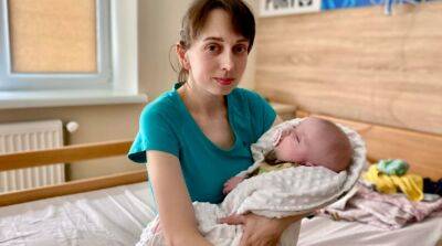 Сверхсложная операция: во Львове врачи спасли ребенка, остановив сердце