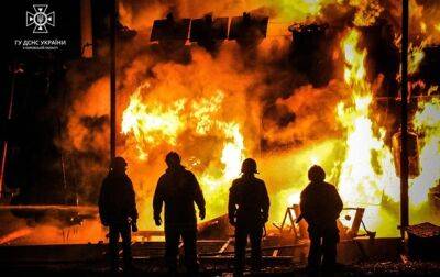 В Киеве вспыхнул масштабный пожар