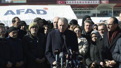 Власти Турции грозят суровым наказанием мародёрам