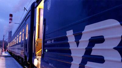 Оккупанты повредили железнодорожное полотно на Херсонщине, поезд в Херсон не едет