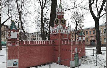 В Гомеле хотят снести модель московского Кремля