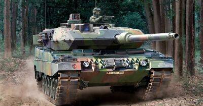 Германия начала обучать украинских военных на танках Leopard, а в Австрии отказались