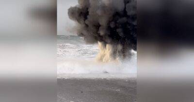 Шум слышали во всех районах города: в Батуми на набережной взорвалась морская мина (видео) - focus.ua - Украина - Англия - Грузия - Батуми - Мина