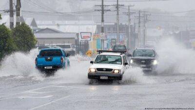 Циклон Gabrielle обрушился на Новую Зеландию: людей эвакуируют, авиаполёты сорваны, электричество отключено