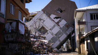 Более 37 тыс. погибших в результате землетрясений в Турции и Сирии