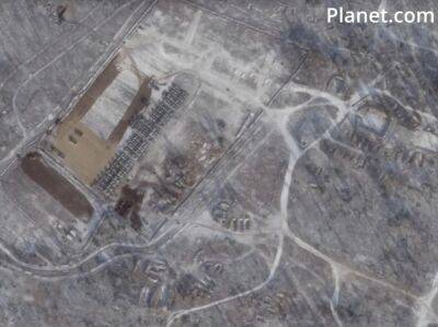 Российская армия расширяет военные базы недалеко от границы с Украиной – спутниковые снимки