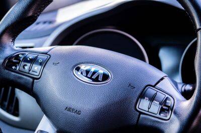 Hyundai и Kia обновят программное обеспечение в 8 миллионах авто — из-за вирусного челленджа в TikTok, который привел к массовым кражам