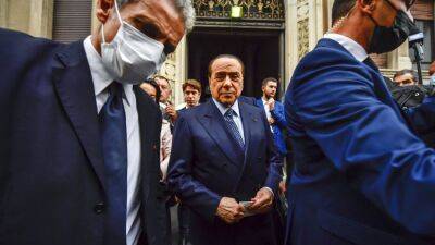 Вечеринки "бунга-бунга": суд оправдал Сильвио Берлускони