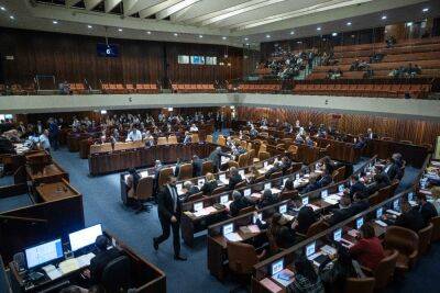 Кнессет утвердил закон о лишении гражданства и высылке террористов