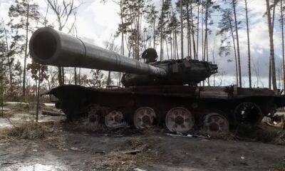 Российская армия потеряла до половины своих основных боевых танков - аналитики