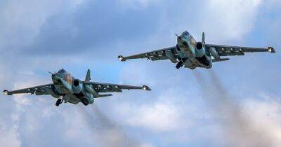 Стягивает самолеты и вертолеты: РФ готовится к большому наступлению на востоке, — Гайдай