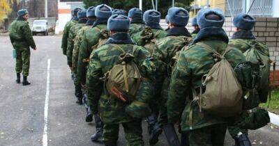 Около 2000 на каждые 100 ярдов: озвучены новые потери РФ на Донбассе