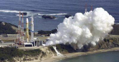 Япония экстренно остановила запуск новой 57-метровой ракеты