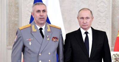 За провал под Угледаром: Путин повысил в звании генерала Рустама Мурадова (фото)