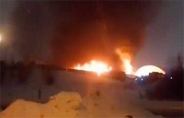 В Россий вспыхнул масштабный пожар на химическом заводе