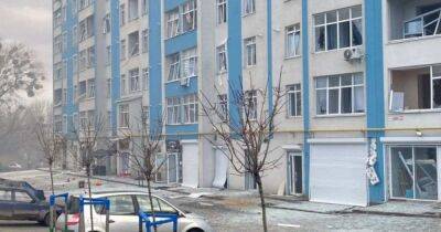 Ракетная атака на Хмельницкий: повреждены многоэтажки, двое раненых (ФОТО)
