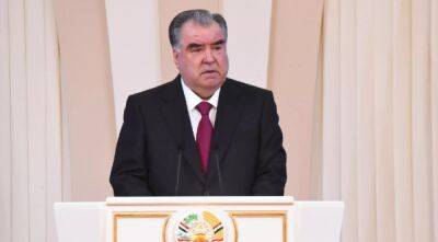 Рахмон поручил ускорить перевооружение таджикской армии