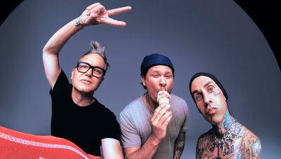 Воссоединившаяся группа Blink-182 выступит в Праге