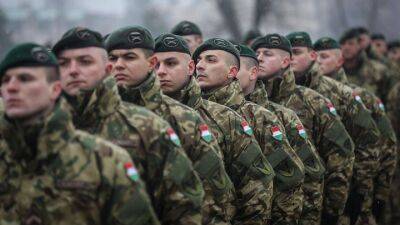В Венгрии уволят сотни офицеров и генералов ради «‎меритократии в армии»‎