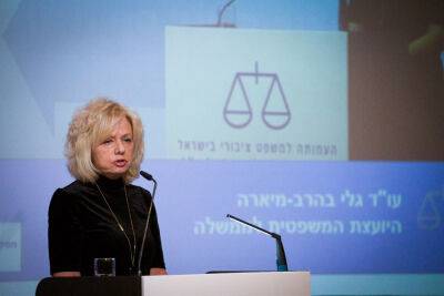 По какому праву юрисконсульт ограничивает прерогативы избранного премьер-министра Израиля?