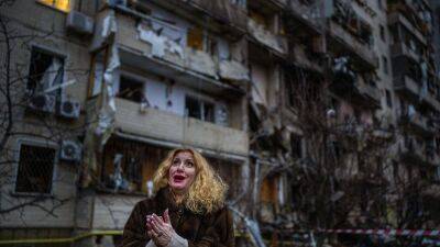 Украина: эмоциональное истощение за год российского вторжения