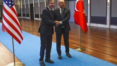 Расширение НАТО и F-16: визит Блинкена в Анкару