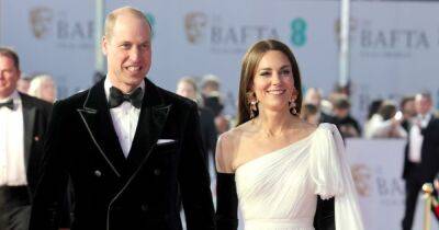 В серьгах Zara за $22: Кейт Миддлтон на красной дорожке BAFTA с принцем Уильямом