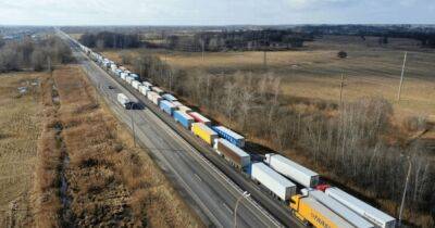 Ответ на действия Минска: Польша закрывает границу для грузовых перевозчиков из Беларуси