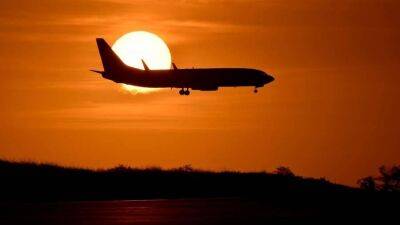 Рейсовая каша: кабмин пересмотрит субсидии на региональные авиаперевозки