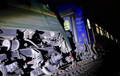 УЗ выясняет, почему сошел с рельс локомотив поезда Киев - Варшава