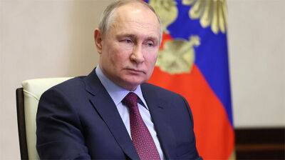 Ни слова о мобилизации: Путин почти 2 часа читал свое послание