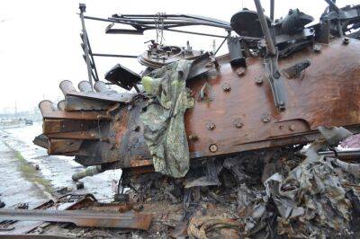 В Луганской области украинские военные уничтожили три БМП врага: видео боя