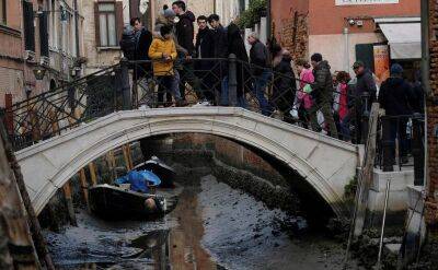 Венеция пересохла: в городе обмелели каналы