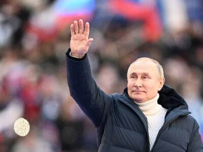 Выступление путина на "Лужниках" длилось всего 10 минут: диктатор перед годовщиной вторжения в Украину говорил о "мистическом и святом"