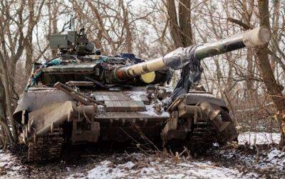 Спецназовцы СБУ уничтожили пять российских танков и САУ Акация