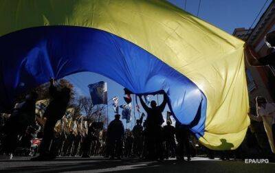 Менее 10% украинцев готовы к территориальным уступкам РФ - опрос